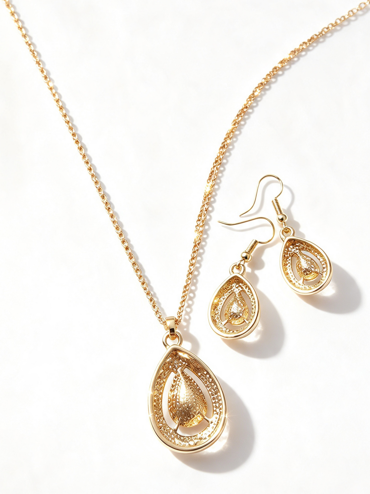 Elowen | Emerald-Colour Pear-Cut Necklace & Earring Set | Dubai Gems