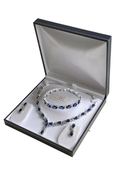 White gold finish love & kisses sapphire created diamond necklace set Bracelet