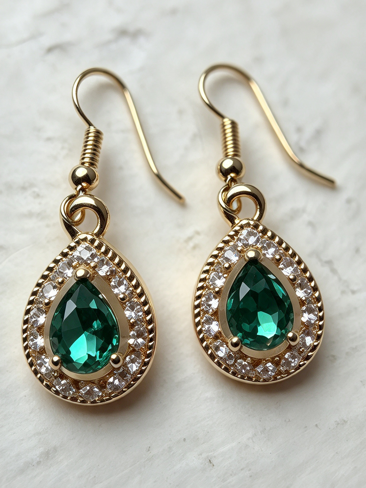 Elowen | Emerald-Colour Pear-Cut Necklace & Earring Set | Dubai Gems
