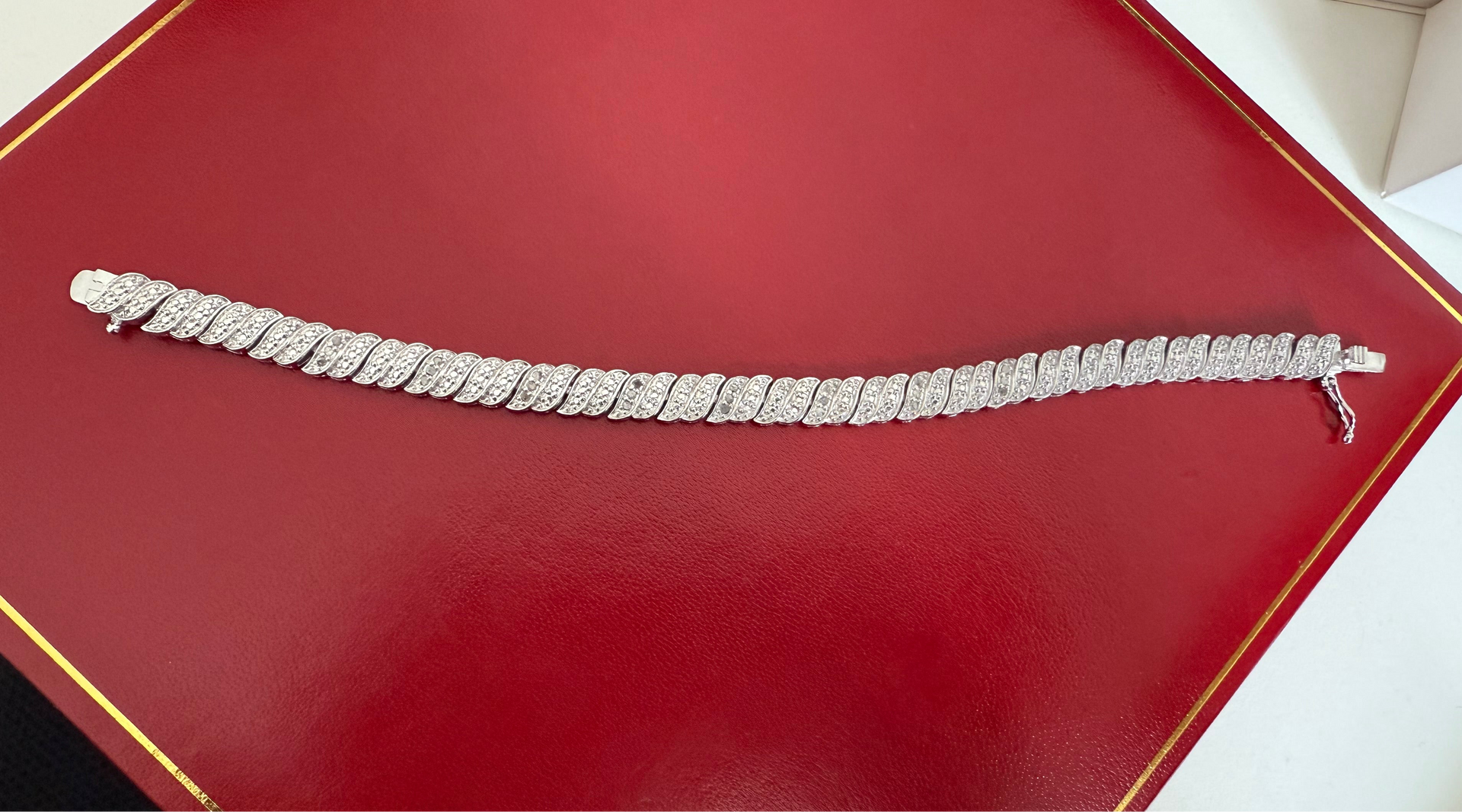 Natural diamond bracelet limited edition Special Listing