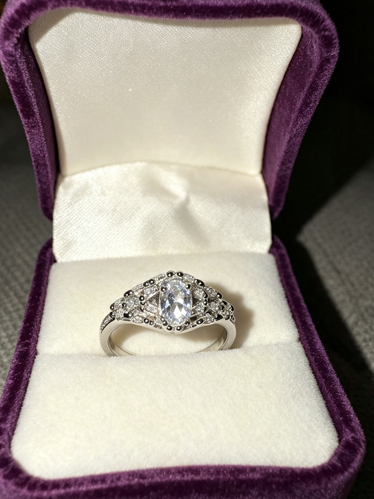 Dubai Gems Luxury Silver Ring Noor