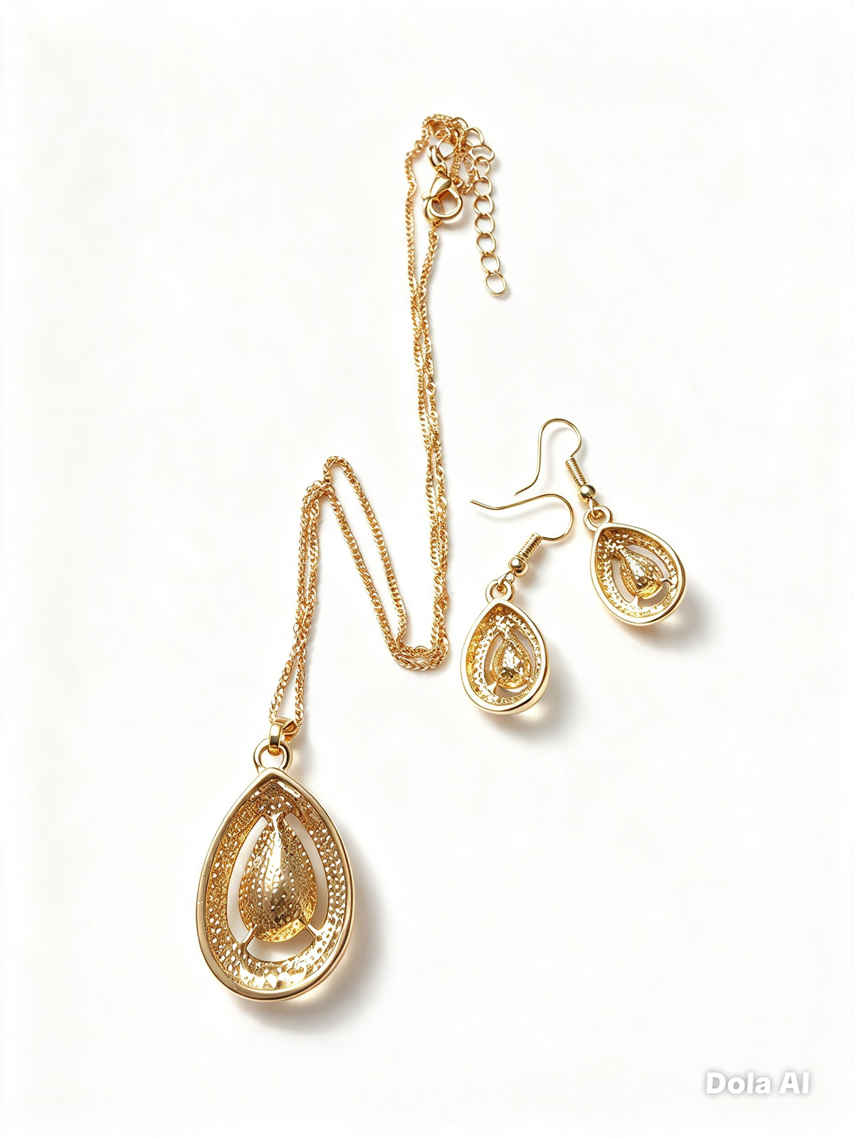 Elowen | Emerald-Colour Pear-Cut Necklace & Earring Set | Dubai Gems