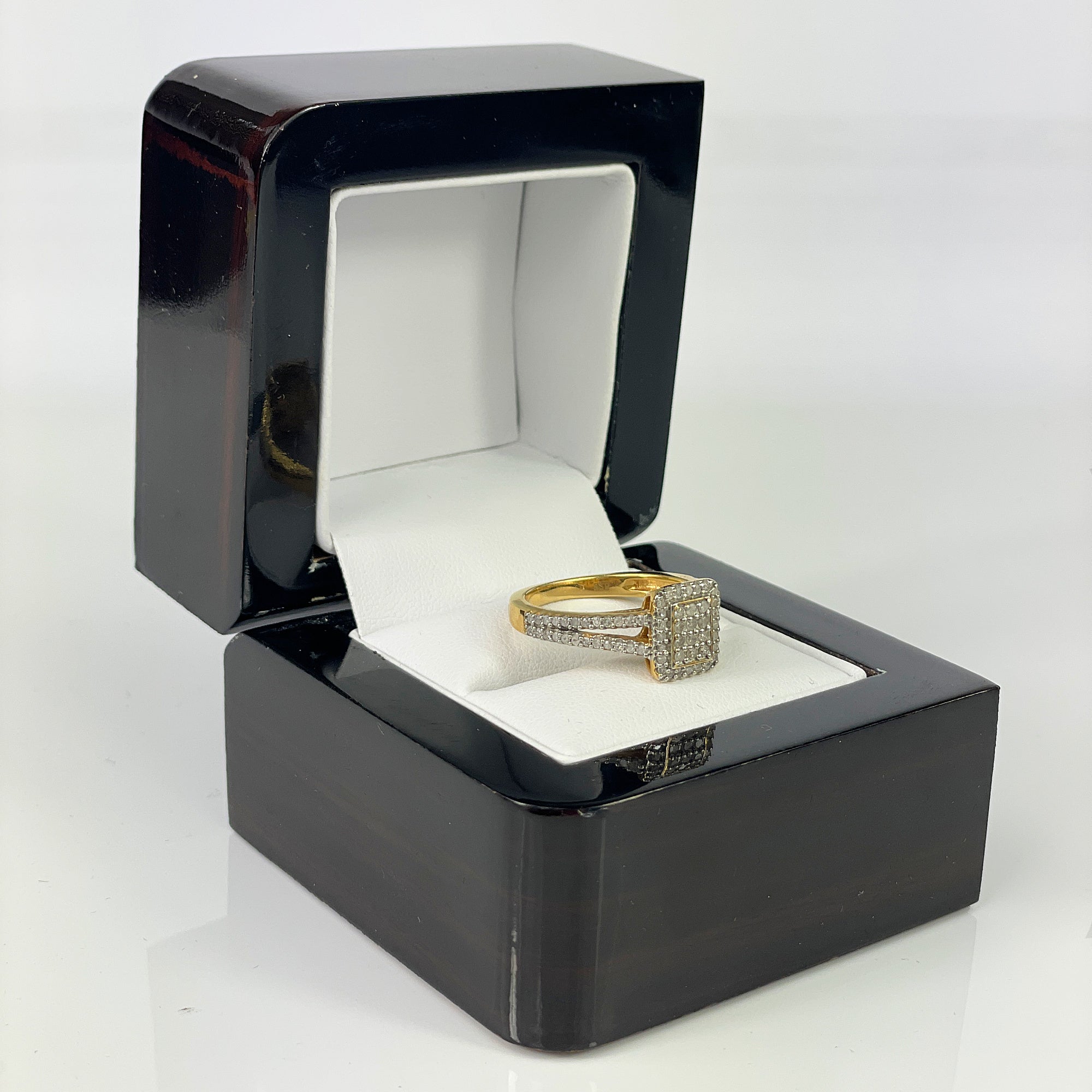 Yellow Gold Dubai Marina Natural Diamond Shoulder Set Cluster Ring Limited Edition