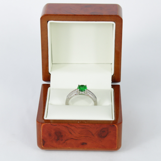 WHITE GOLD FINISH Green Emerald Solitaire Round Cut Created Diamond Ring