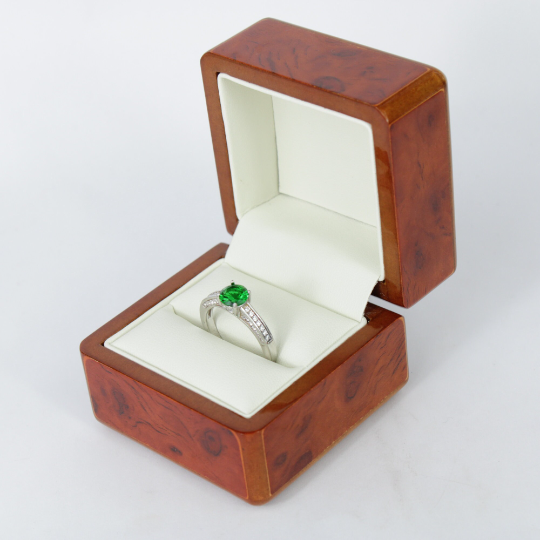 WHITE GOLD FINISH Green Emerald Solitaire Round Cut Created Diamond Ring