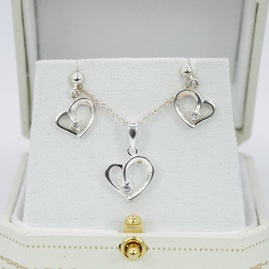 White Gold Finish Created Diamond Classic Heart Cut Pendant Necklace & Dangle Earrings Jewellery Set