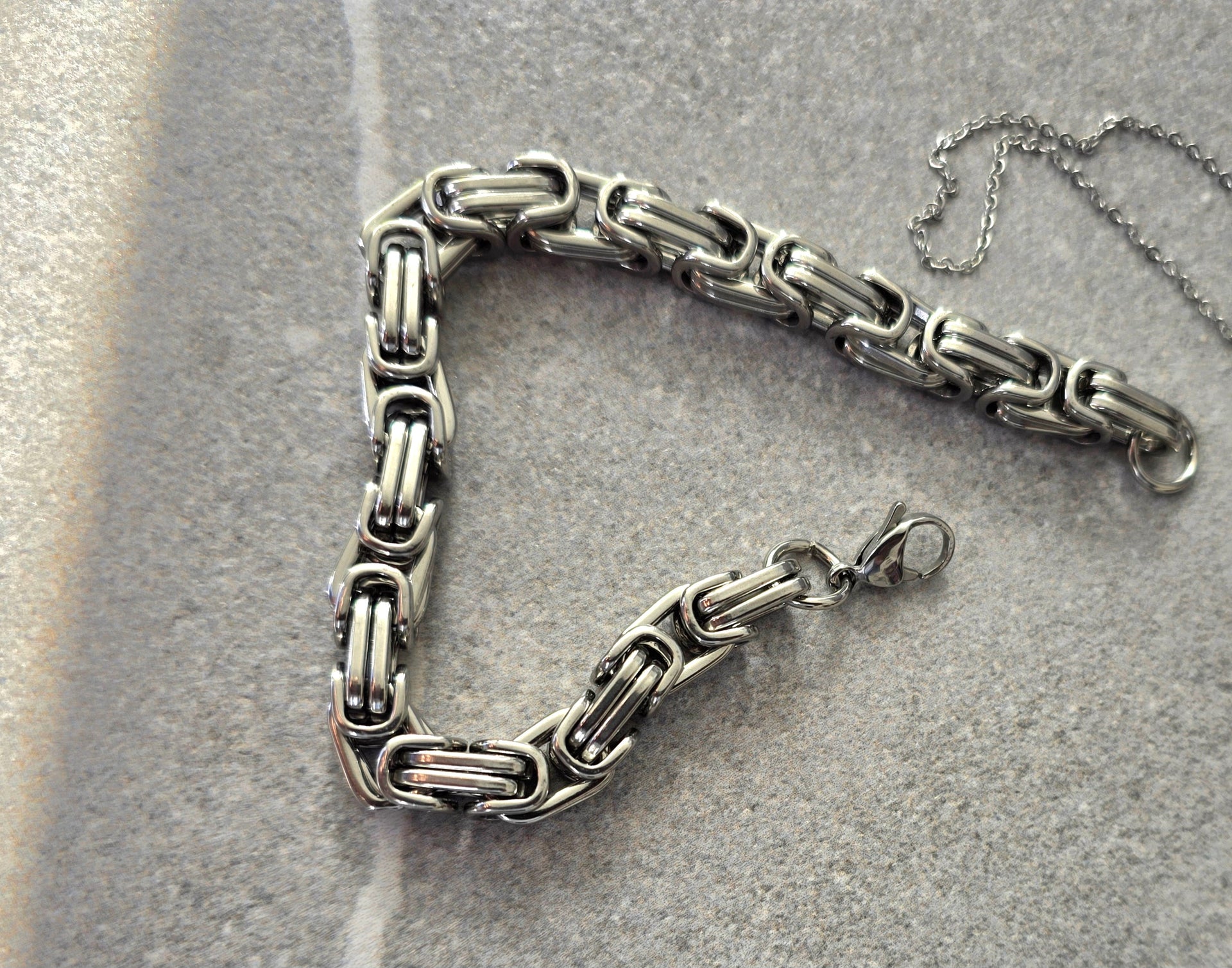 The Guardian Link Bracelet – Premium Men’s Jewellery for Strength & Courage