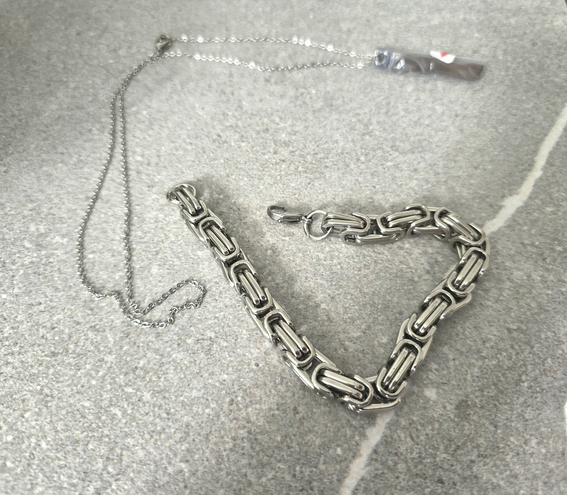 The Guardian Link Bracelet – Premium Men’s Jewellery for Strength & Courage