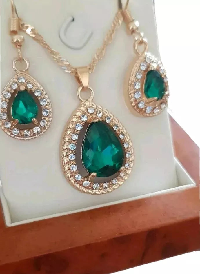 Yellow Gold Finish Emerald Pear Cut Necklace & Earring Set – Elegant Jewellery Collection