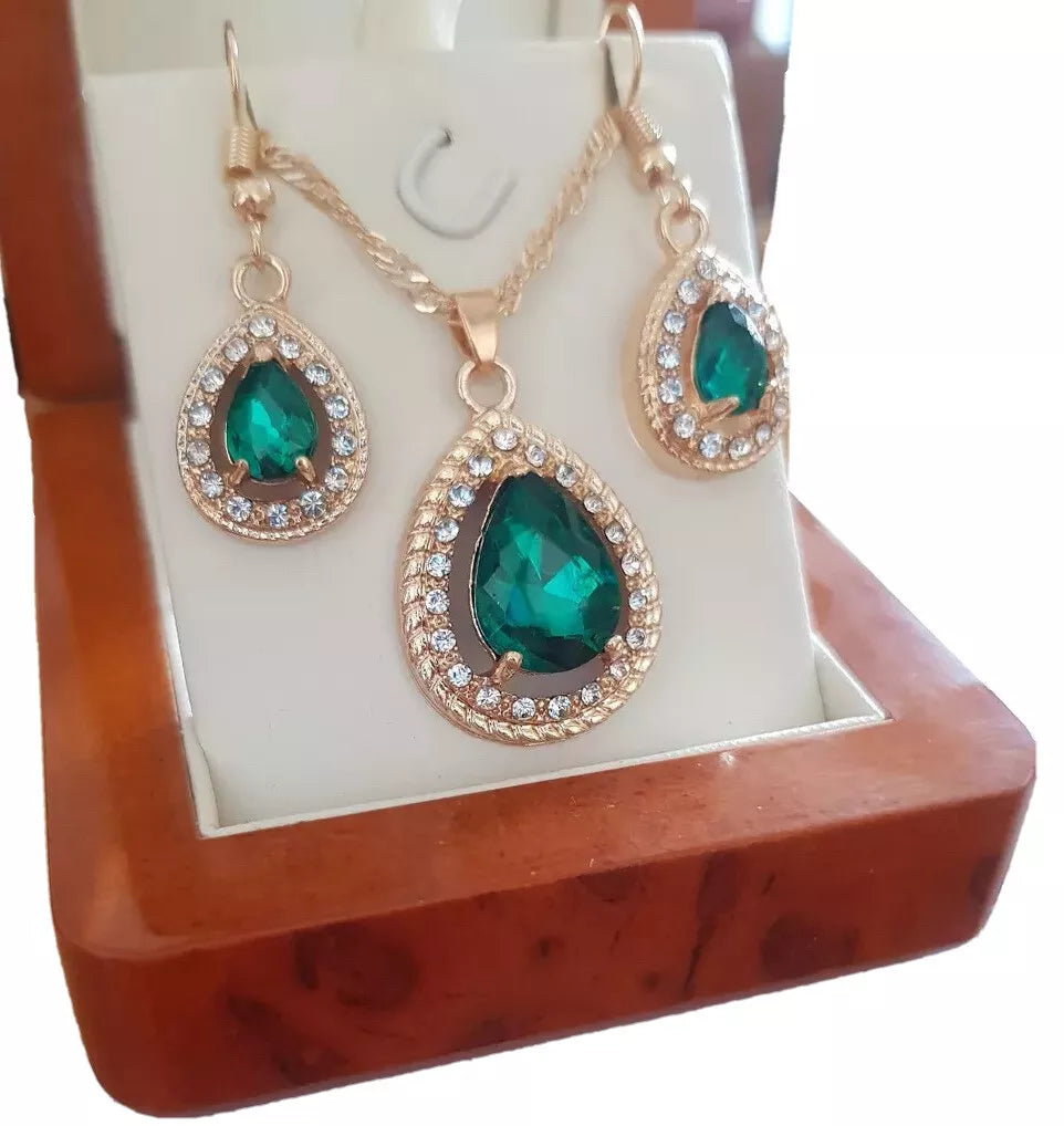 Yellow Gold Finish Emerald Pear Cut Necklace & Earring Set – Elegant Jewellery Collection